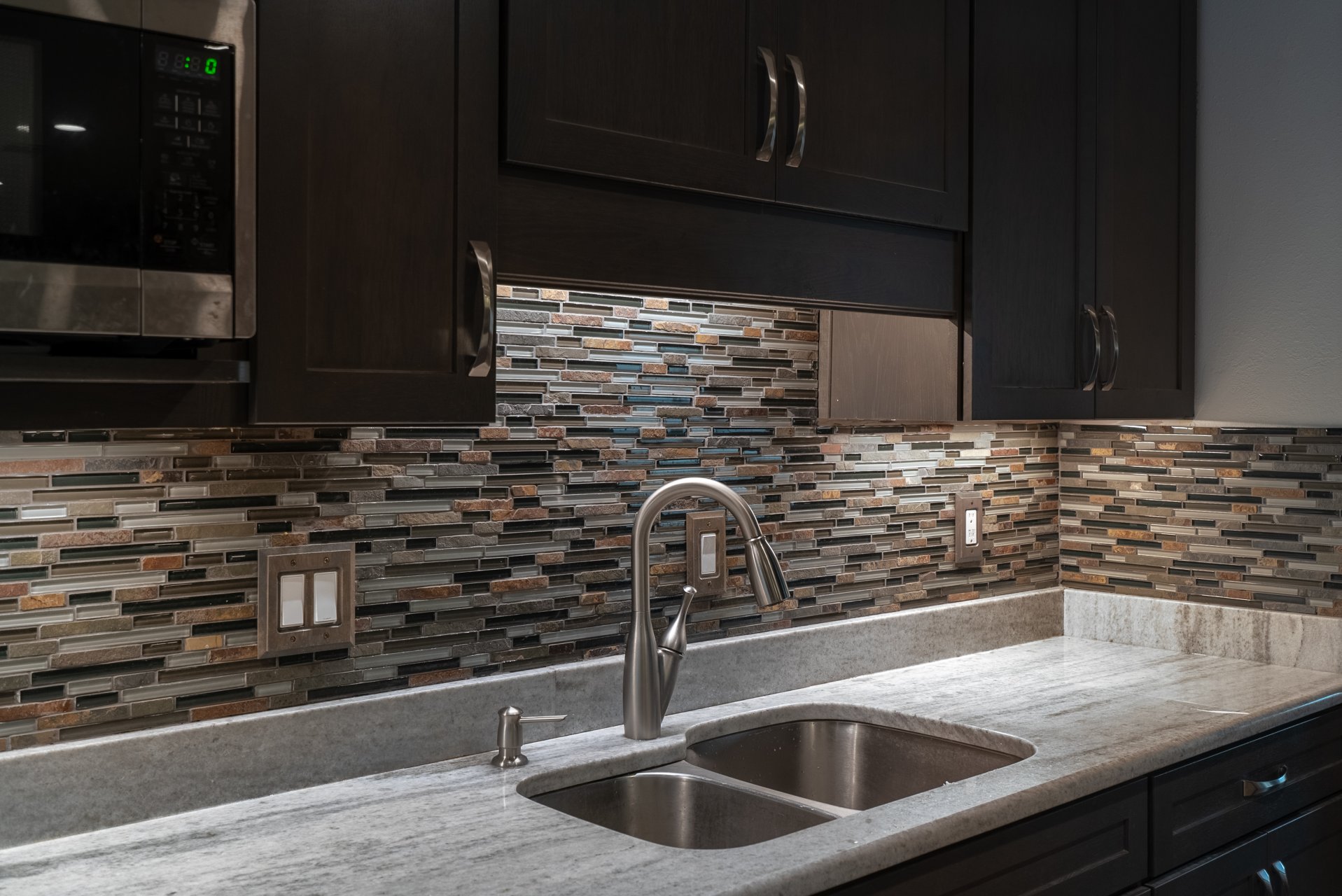 Kitchen and Dining Room Remodel - tile backsplash detail